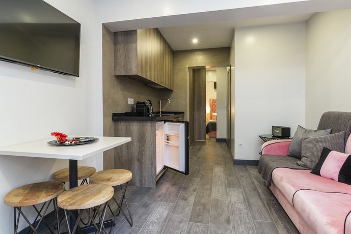 Charm Flats