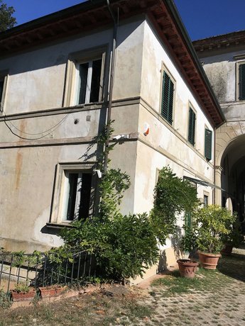 Villa La Dogana Lucca