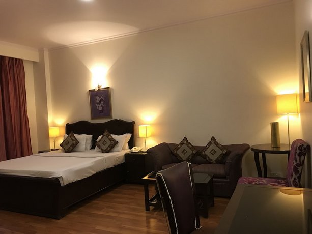 Claremont KNY Hotel