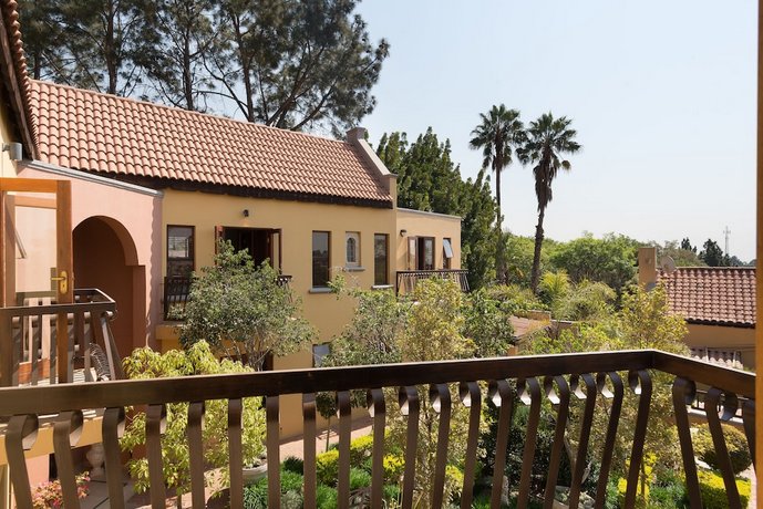 Mont d'Or Bohemian House