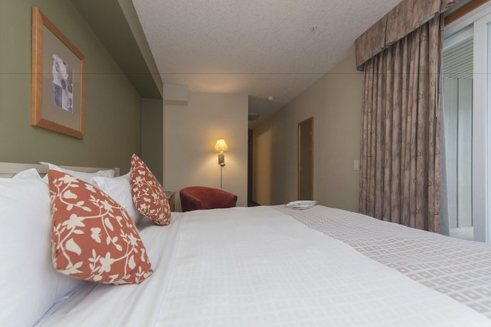 Windtower Lodge & Suites