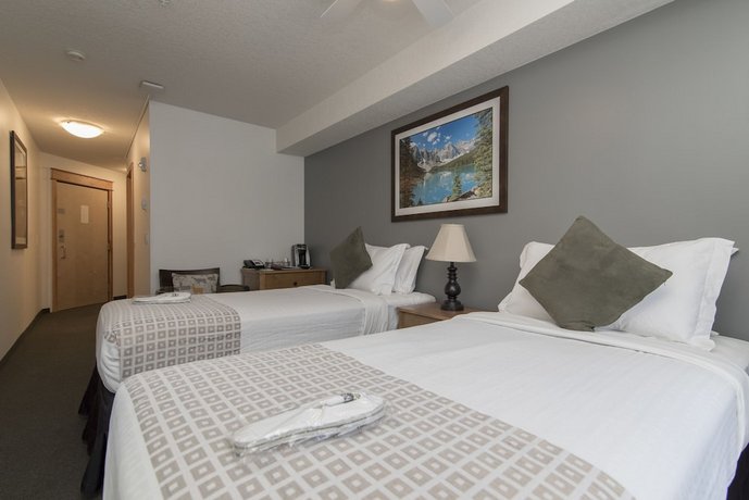 Windtower Lodge & Suites