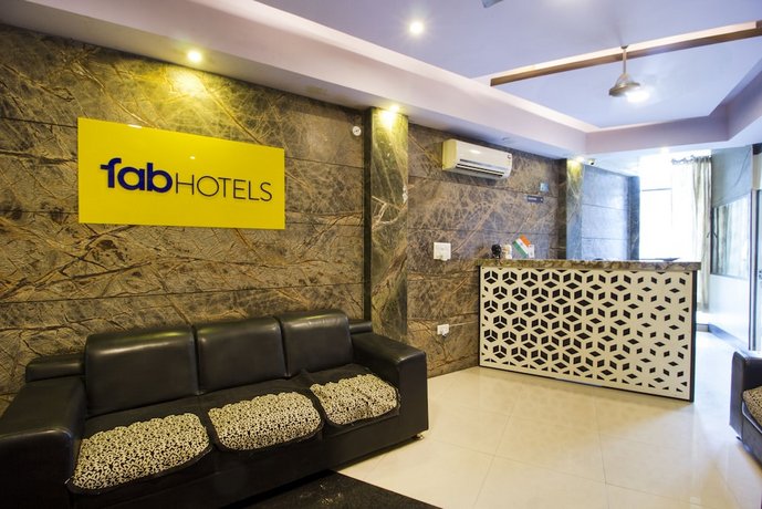 FabHotel Travelers Lodge Gopalpura