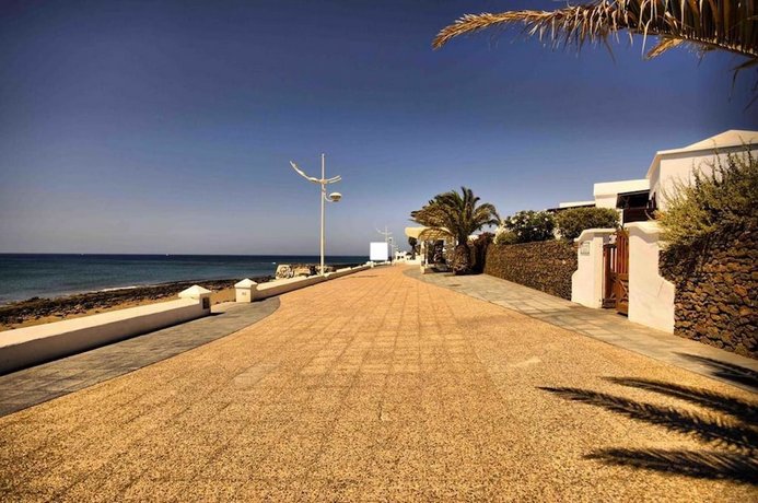 Blue ocean apartment in Lanzarote