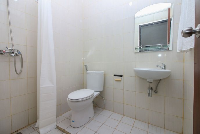 ZEN Rooms Uptown Residence Syariah