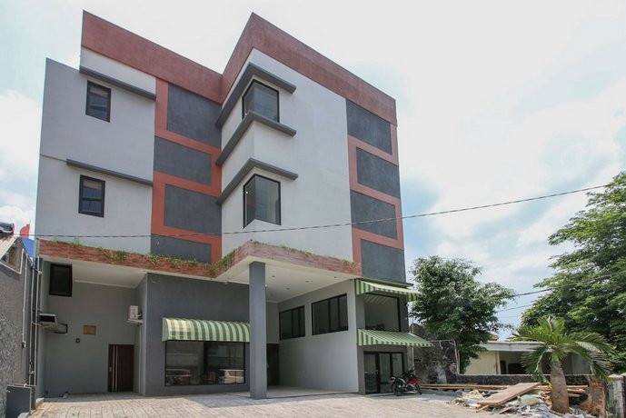 ZEN Rooms Uptown Residence Syariah