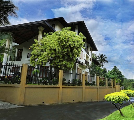 Rivora Residence