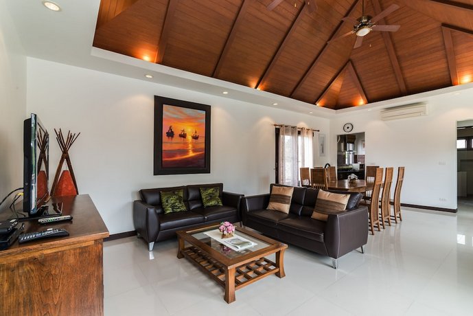4 Bedroom Private Bali Style Villa Hh1