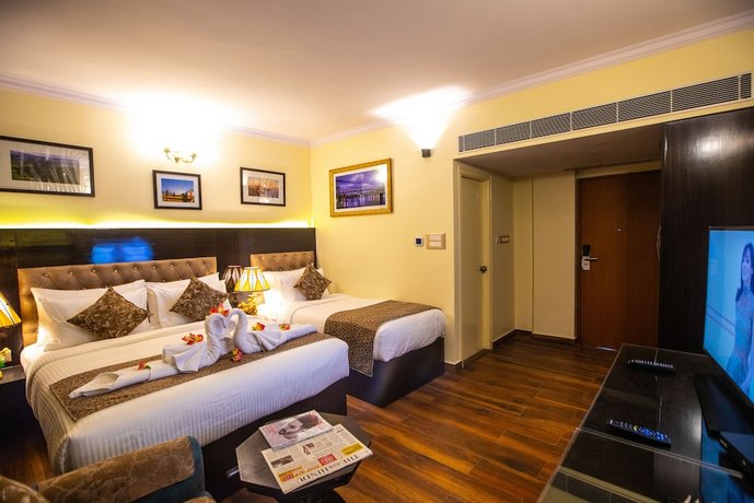 Hotel Paramos Inn