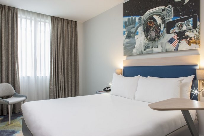 ibis Styles London Heathrow Airport