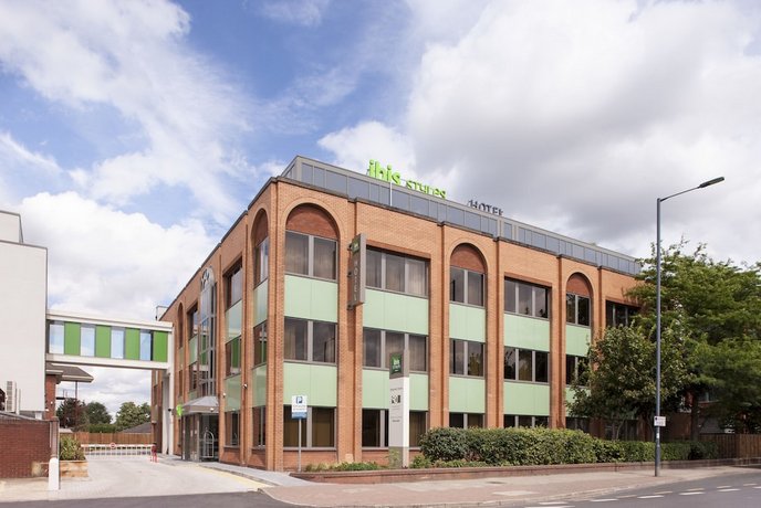 ibis Styles London Heathrow Airport