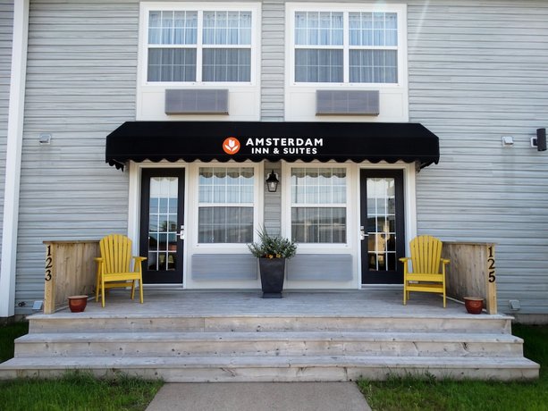 Amsterdam Inn & Suites Moncton