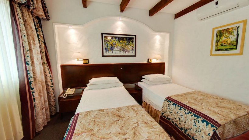 Jamaica Hotel