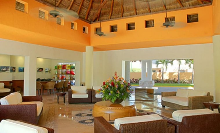Laguna Suites Golf + Spa