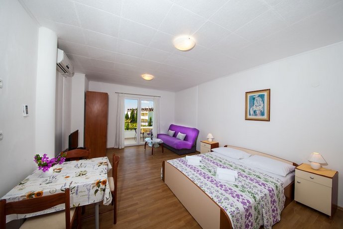 Apartments Kovacic Makarska