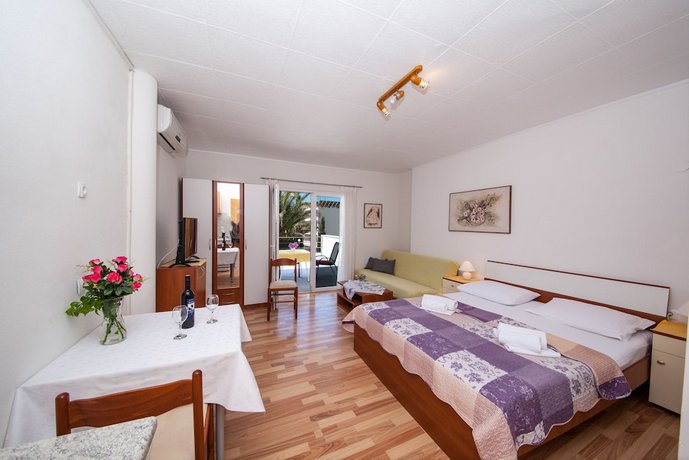 Apartments Kovacic Makarska