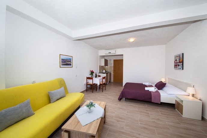 Apartments Kovacic Makarska