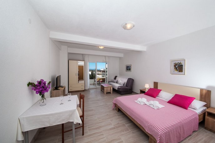 Apartments Kovacic Makarska
