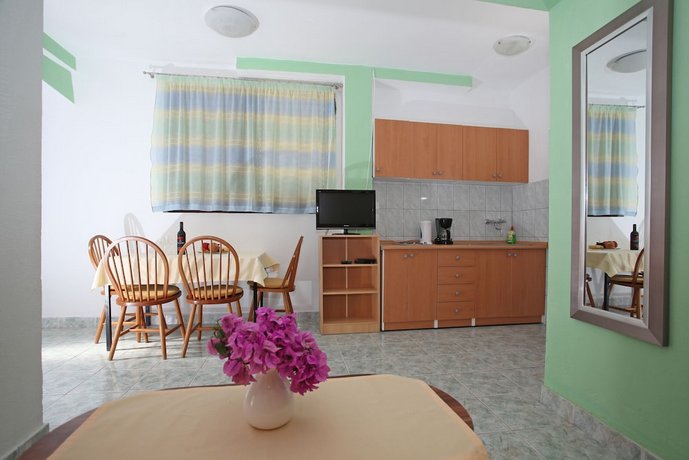Apartments Kovacic Makarska