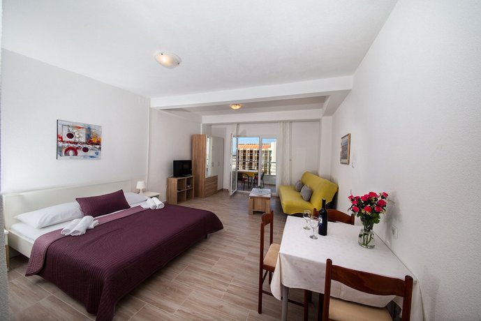 Apartments Kovacic Makarska