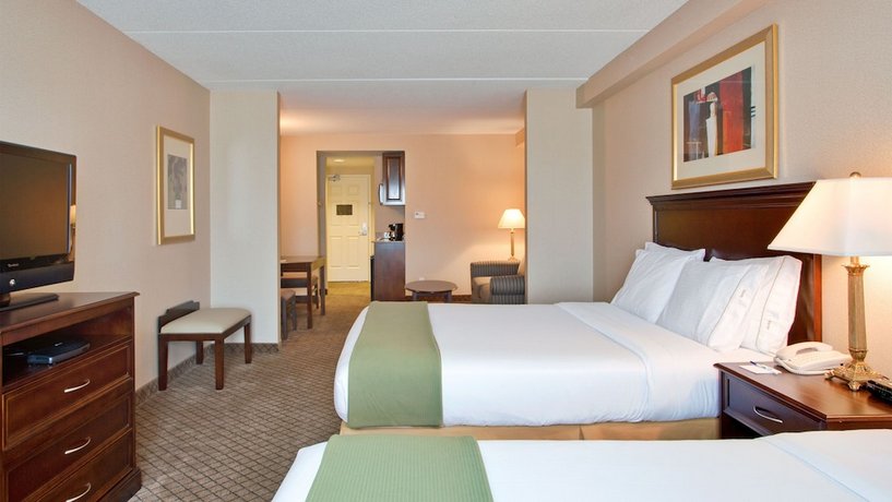 Holiday Inn Express & Suites Huntsville
