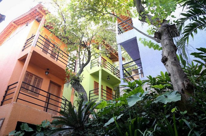 Pura Vida Hostel