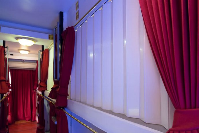Haad Rin Beach Luxury Hostel