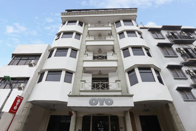 OYO 297 45 Residence