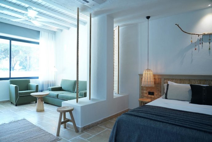 Yacht Boheme Hotel Adults Only