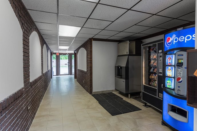 Motel 6 Warminster