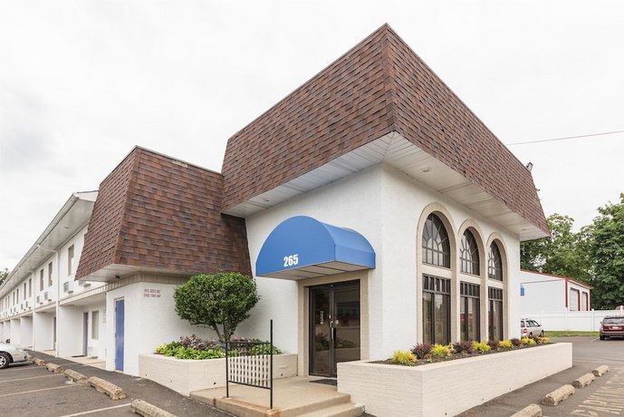 Motel 6 Warminster
