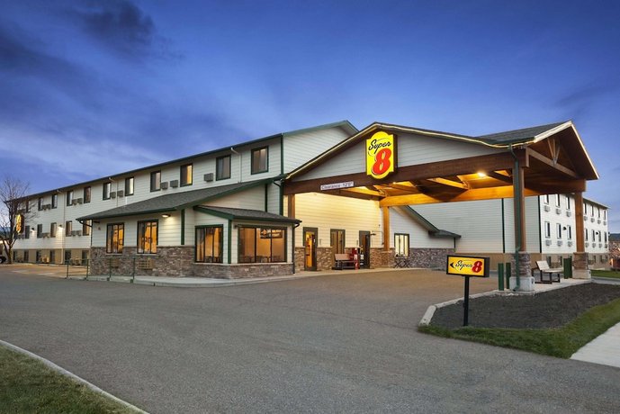 Super 8 by Wyndham Bozeman Hotel