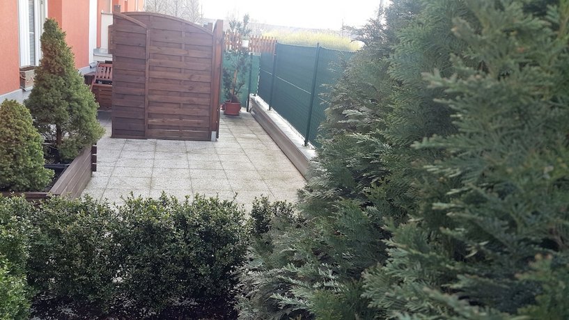 Bastien Studio near Airport