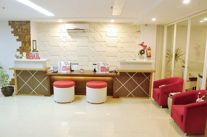 Tickle Hotel