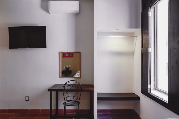 Hotel Merida Merida