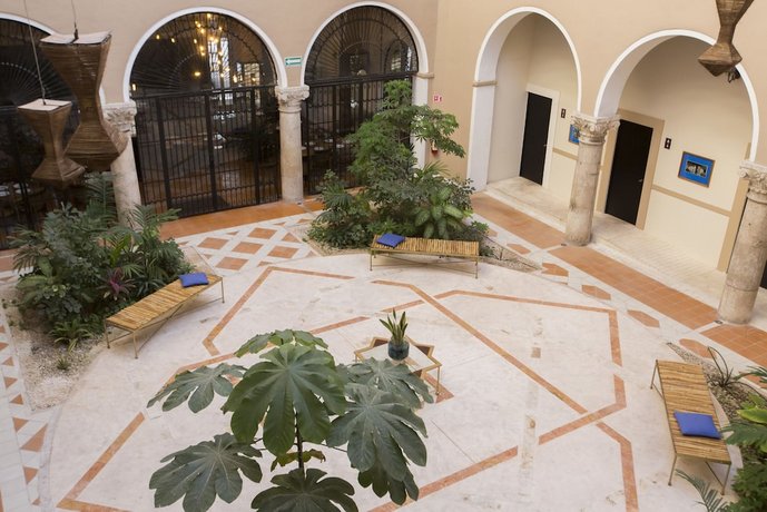Hotel Merida Merida