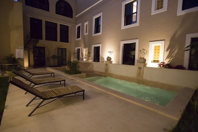 Hotel Merida Merida