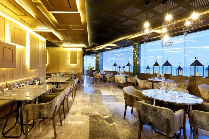Bar_Restaurant