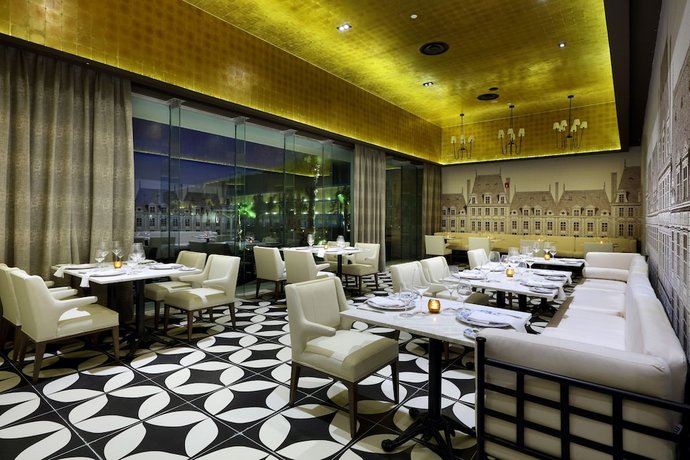 Bar_Restaurant