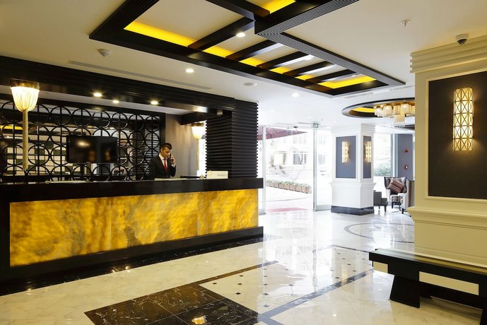 Mia Berre Hotels