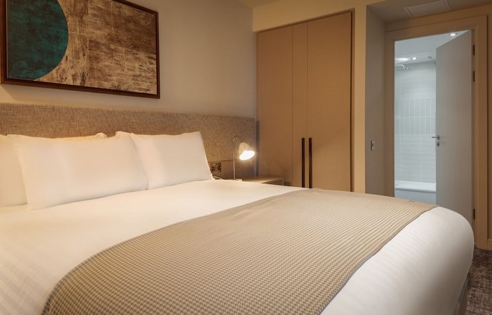 Staybridge Suites - London - Heathrow Bath Road