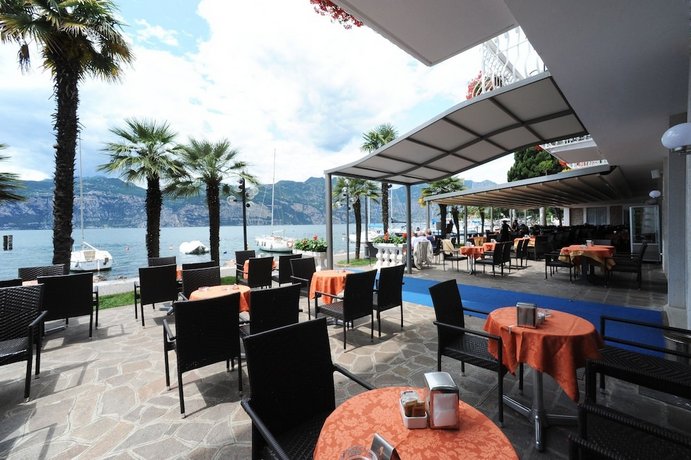 Hotel Excelsior Bay
