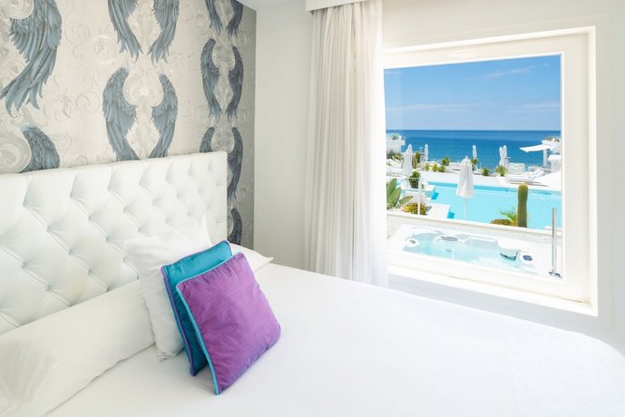 Lani's Suites de Luxe - Adults Only