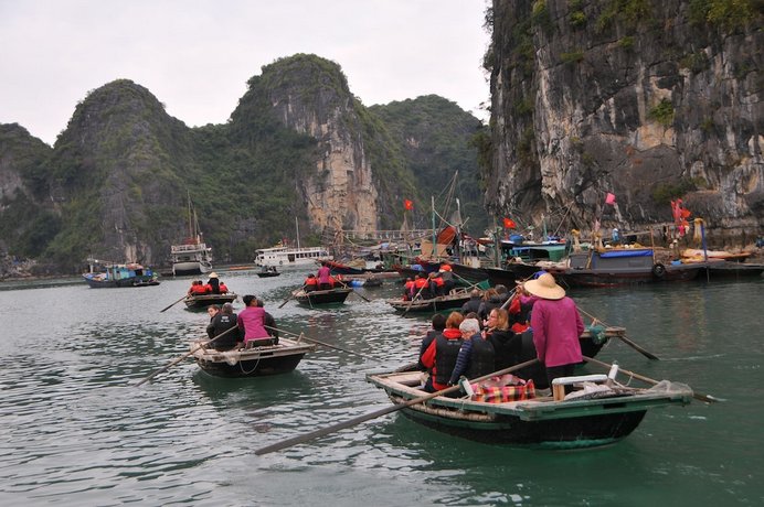 Emperor Cruises Ha Long