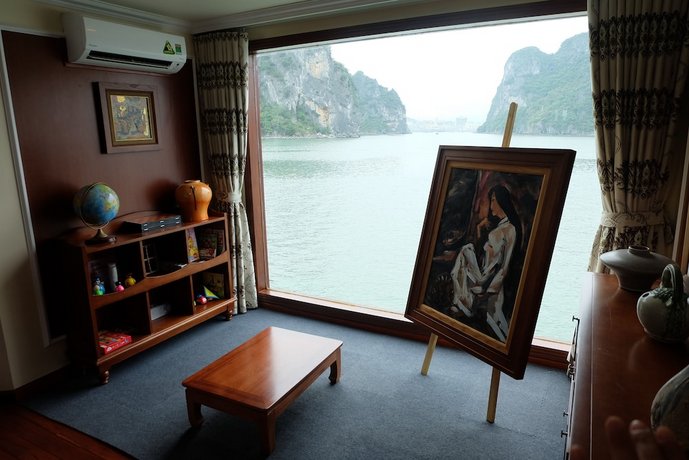 Emperor Cruises Ha Long