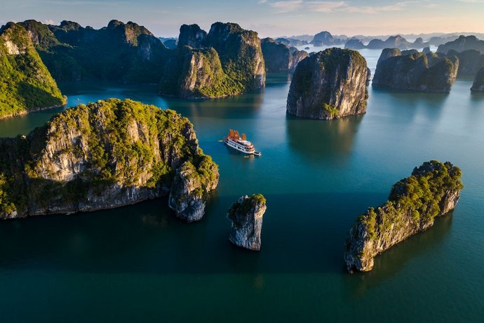 Emperor Cruises Ha Long