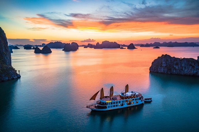 Emperor Cruises Ha Long