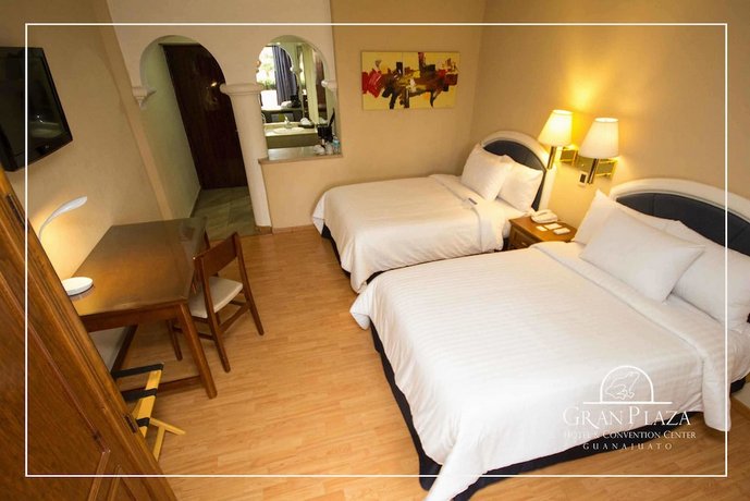 Hotel Gran Plaza & Convention Center