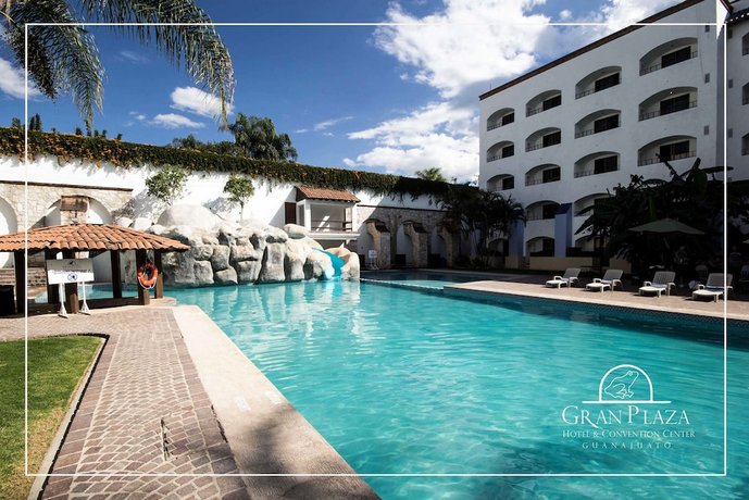 Hotel Gran Plaza & Convention Center