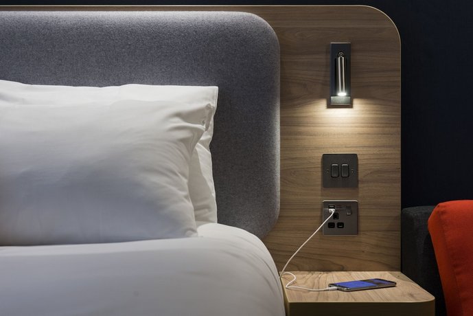 Holiday Inn Express London Luton Airport